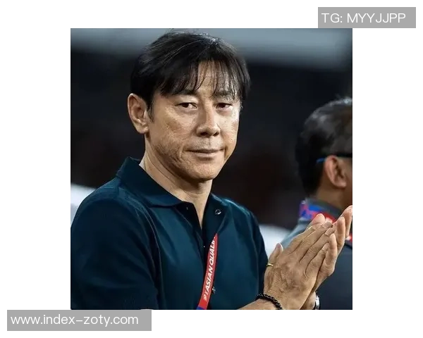 蔚山现代主帅申台龙上任仅65天即遭解职球队战绩不佳引发关注 蔚山现代主帅申台龙上任仅65天即遭解职球队战绩不佳引发关注