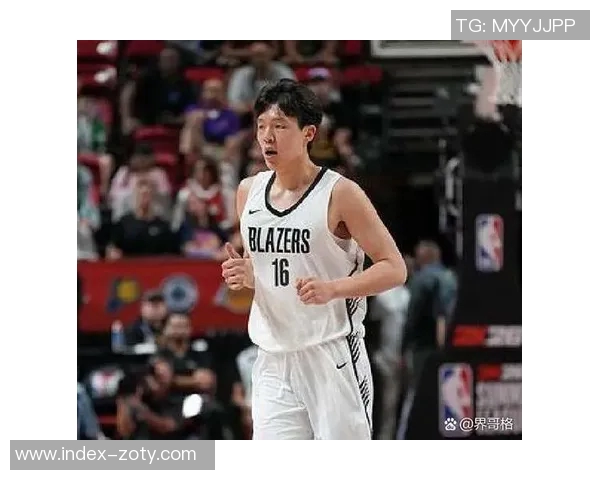 夏普与杨瀚森在首周训练营展现卓越表现引发广泛关注与期待 夏普与杨瀚森在首周训练营展现卓越表现引发广泛关注与期待