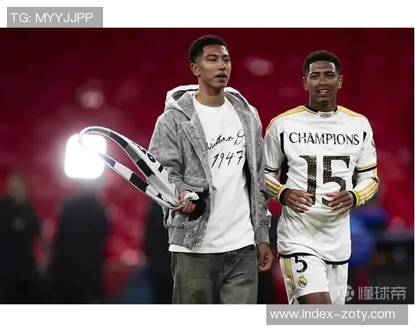 贝林厄姆父母看球无交流引猜测父亲疑似有外遇导致婚姻危机 贝林厄姆父母看球无交流引猜测父亲疑似有外遇导致婚姻危机