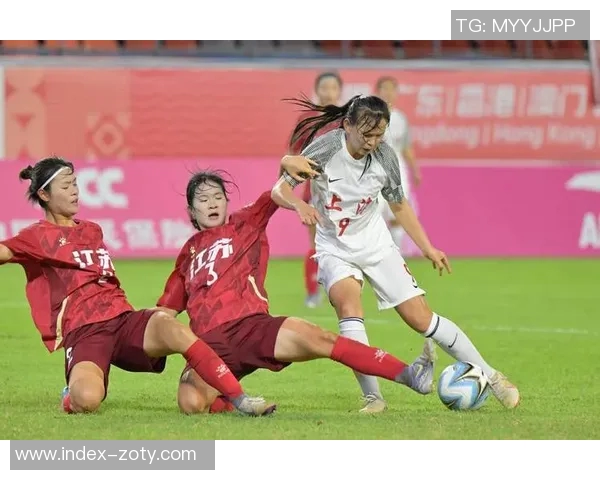 中国U17女足半场领先挪威U17女足陈睿琳任意球破门周欣怡点射助攻 中国U17女足半场领先挪威U17女足陈睿琳任意球破门周欣怡点射助攻