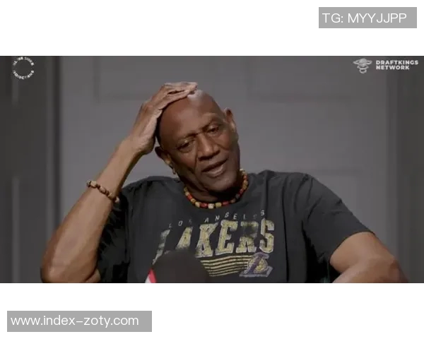 斯宾塞海伍德回顾历史五大篮球巨星贾巴尔乔丹詹姆斯魔术师科比的辉煌成就 斯宾塞海伍德回顾历史五大篮球巨星贾巴尔乔丹詹姆斯魔术师科比的辉煌成就