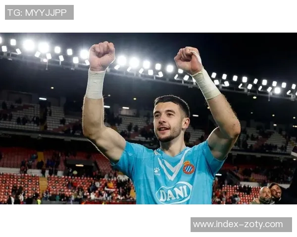 西班牙人球迷对霍安加西亚进行辱骂足协考虑是否展开调查 西班牙人球迷对霍安加西亚进行辱骂足协考虑是否展开调查