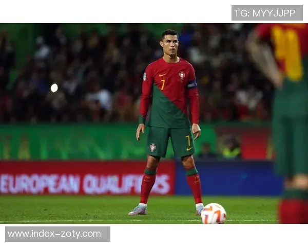 C罗坦言愿为国家队奉献一生不再效力任何俱乐部