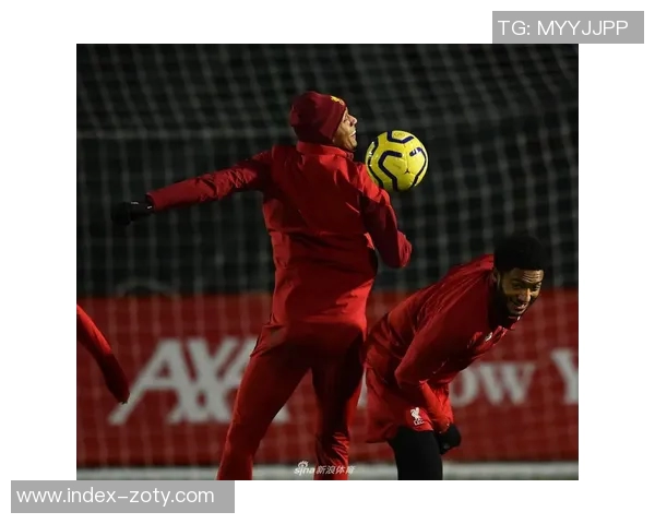 廷伯谈多位置能力与范迪克搭档的优势与信心提升 廷伯谈多位置能力与范迪克搭档的优势与信心提升