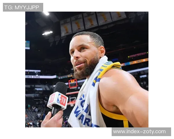 库里追平历史纪录即将迎来第14个赛季GDP组合再度霸榜传奇之路 库里追平历史纪录即将迎来第14个赛季GDP组合再度霸榜传奇之路