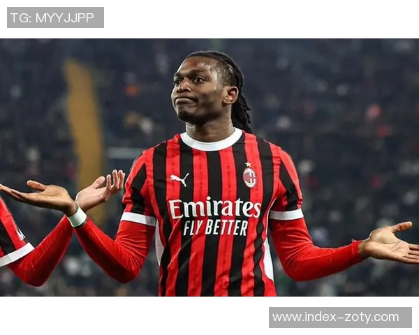 莱奥提前回归米兰积极训练全力争取重返首发阵容 莱奥提前回归米兰积极训练全力争取重返首发阵容