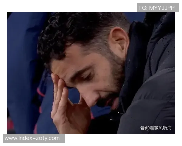 阿德耶米怒摔水瓶引发争议科瓦奇对球员态度感到失望 阿德耶米怒摔水瓶引发争议科瓦奇对球员态度感到失望